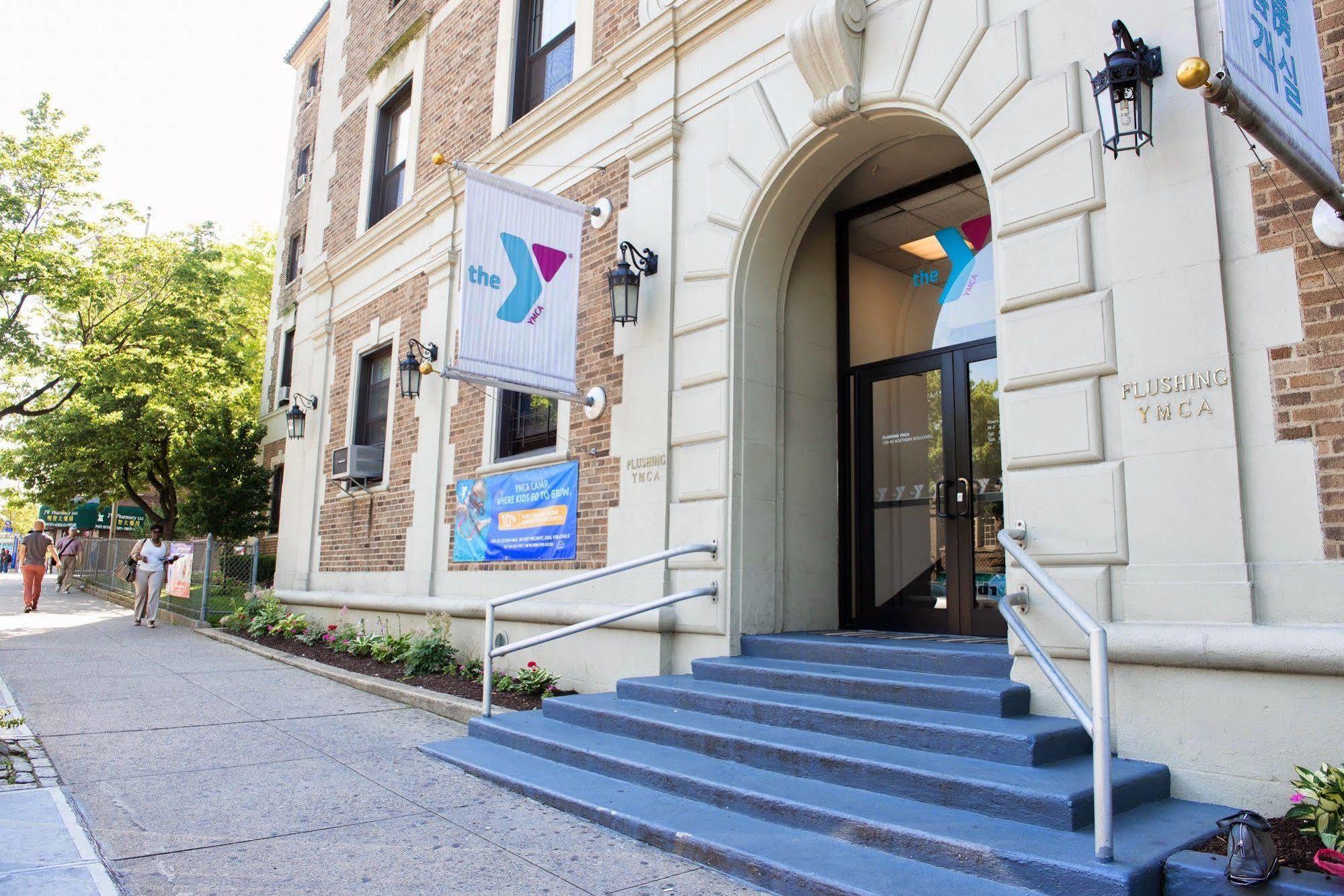 Flushing Ymca Vandrehjem New York Eksteriør billede
